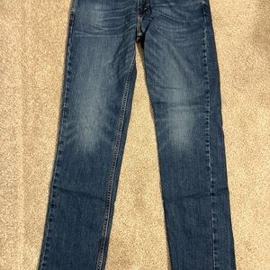 Levi's Men's Slim Straight Jeans in Medium Indigo Wash